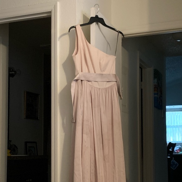 Vera Wang - Picture 1 of 2